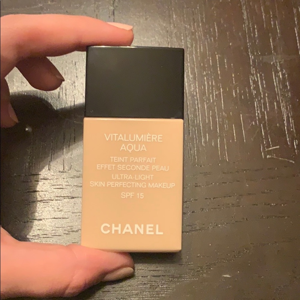 Chanel foundation 20 beige